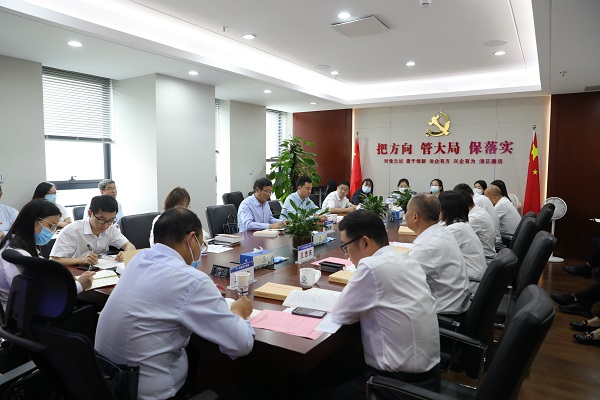 安徽8827太阳集团地产集团本部第二党支部开展学习 贯彻习近平新时代中国特色社会主义头脑 主题教育学习交流会